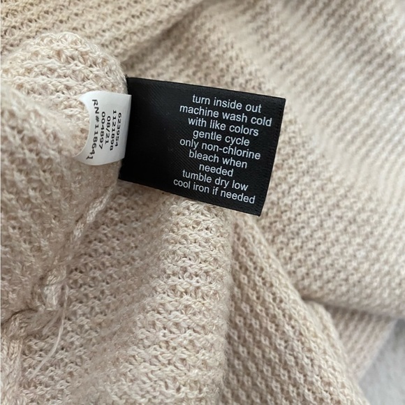 Lane Bryant 14/16 Women’s Sweater Ruffle Asymmetrical Oatmeal Color - Picture 8 of 10